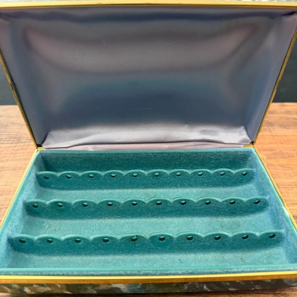 N/A vintage jewelry